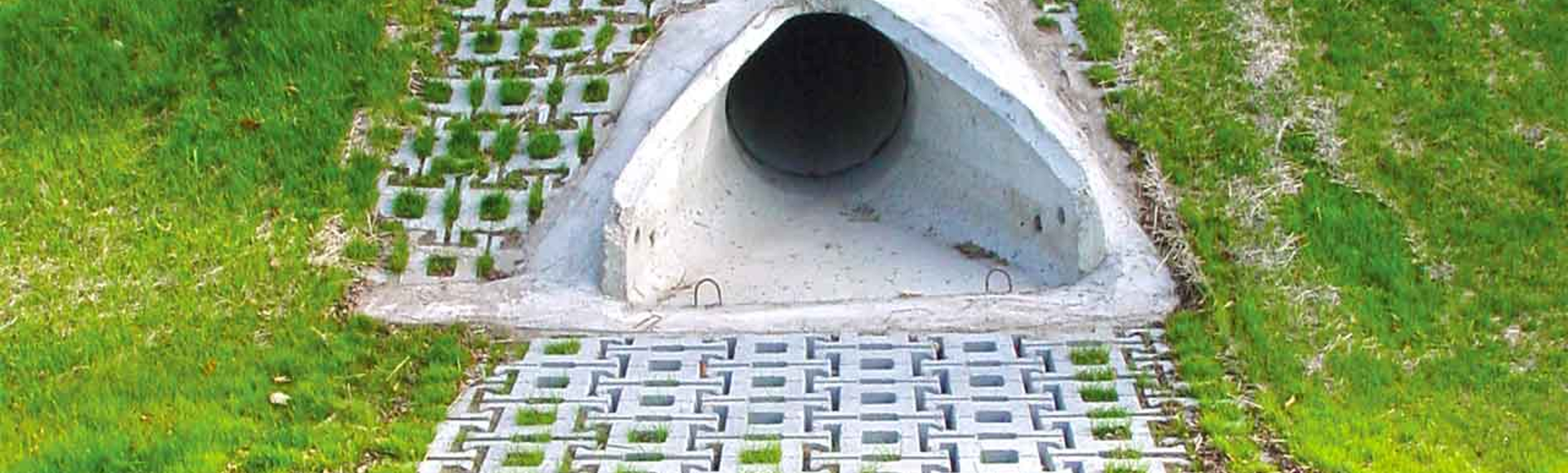 Contech Armorloc concrete interlocking blocks are used to prevent erosion at a culvert outfall. 